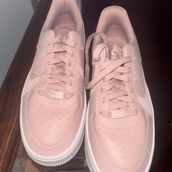 Pink Air Force 1’s - Picture 2 of 3